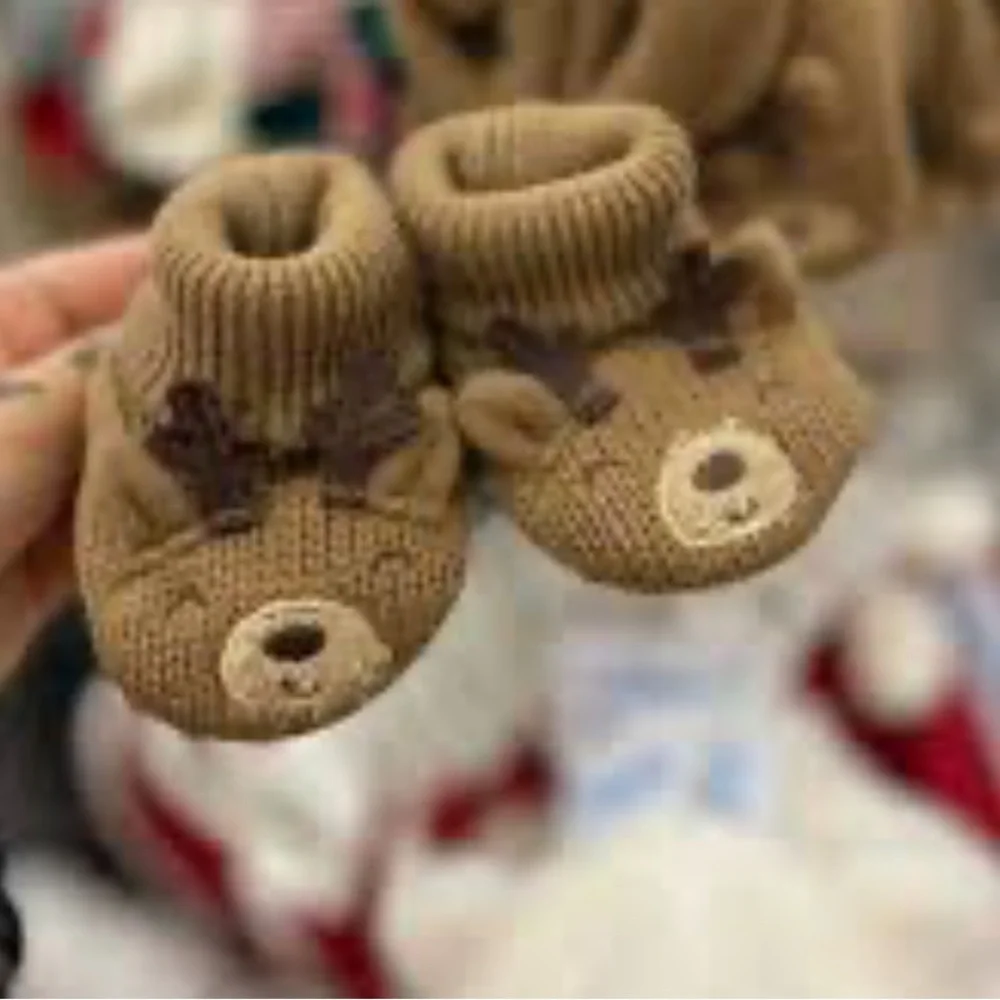Carter's Baby Boys or Baby Girls Reindeer Crochet Booties -Brown  NB-3M NEW